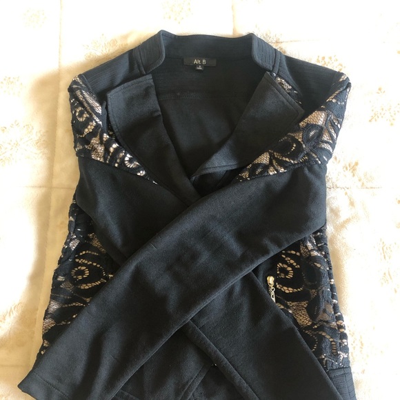 Jacket - Picture 6 of 15